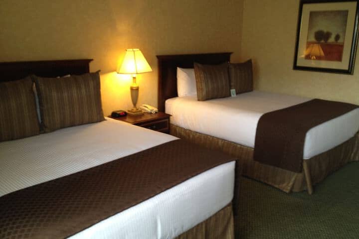Room 4 of 20