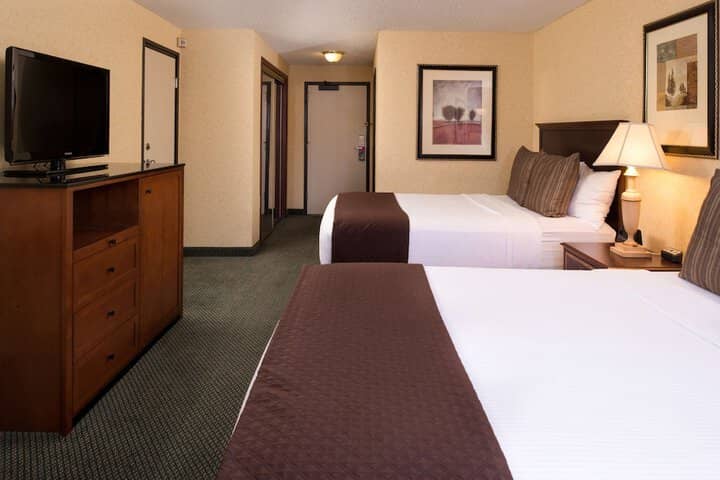 Room 6 of 20