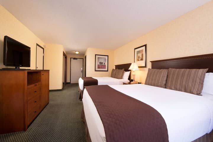 Room 9 of 20